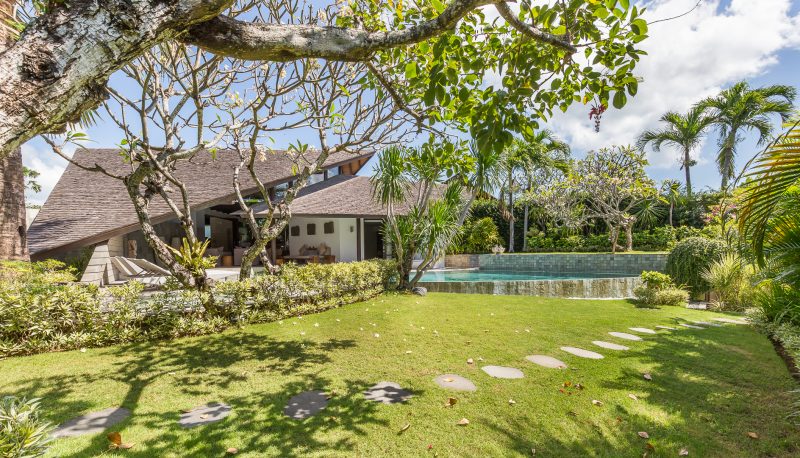 Modern longlease villa in Seminyak